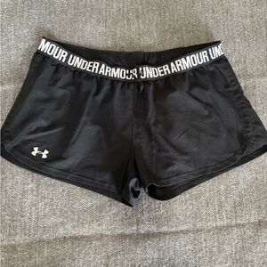 Women's UA Play Up Shorts Large